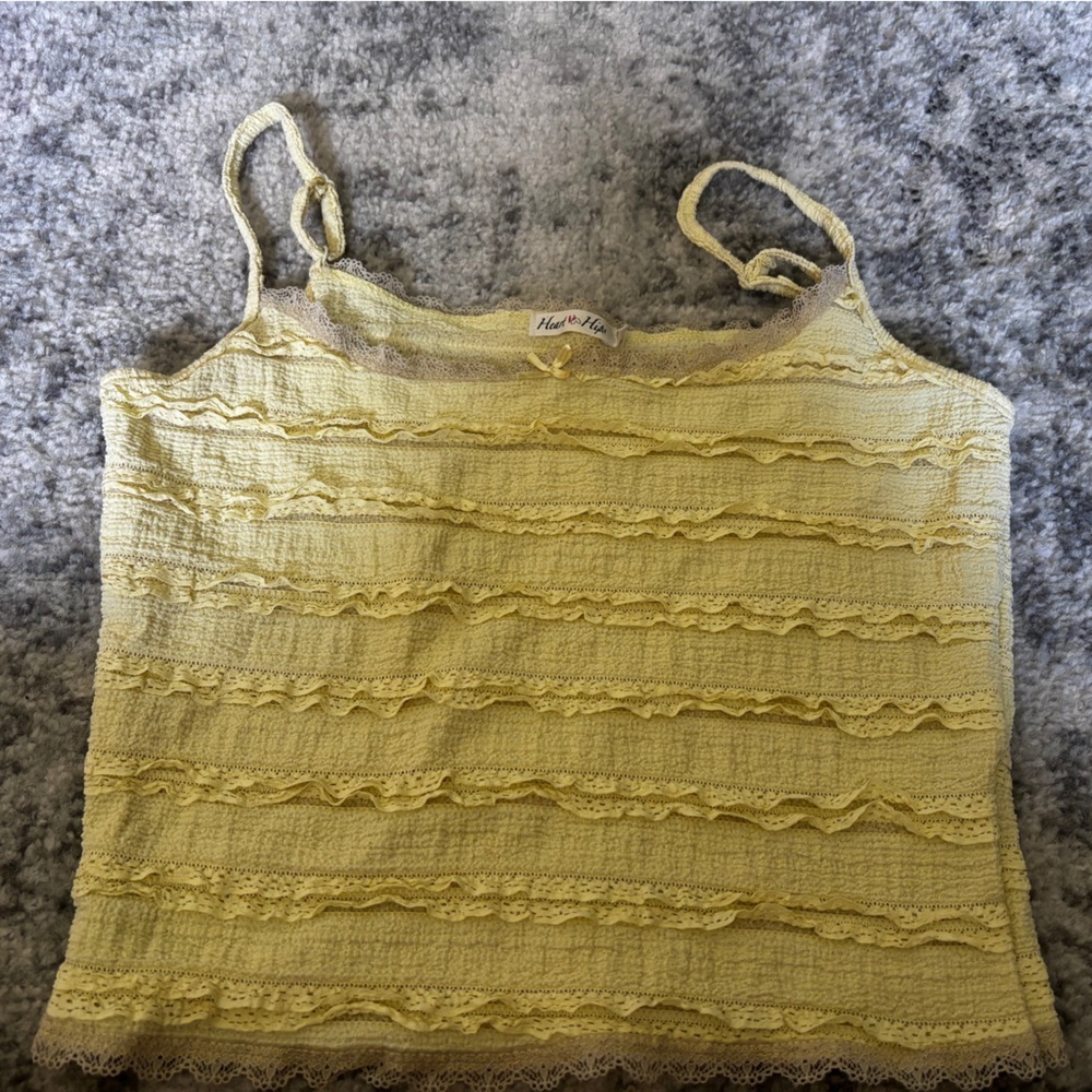 NWOT Heart & Hips Yellow Lace Trim Tank Top Size Medium
